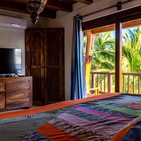 Hotel Bajito Bay Тронконес Экстерьер фото